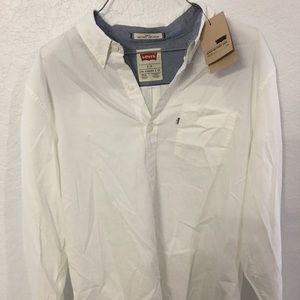 Authentic brand new Levis Slim Fit Shirt L